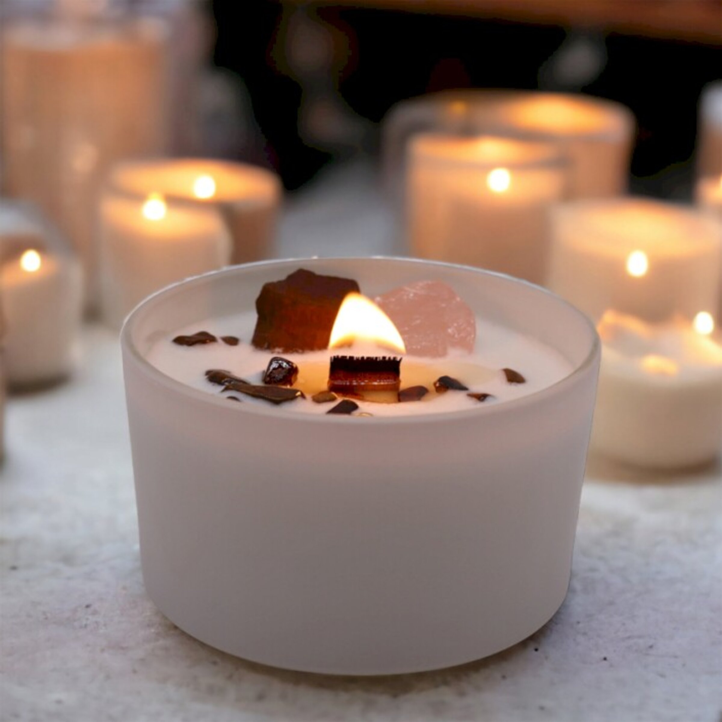 VELAS DE SOJA CON CRISTALES DE CHACRAS